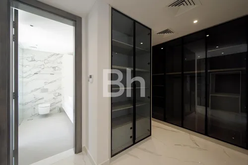 5 Bedrooms Villa in Lunaria