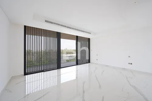 5 Bedrooms Villa in Lunaria