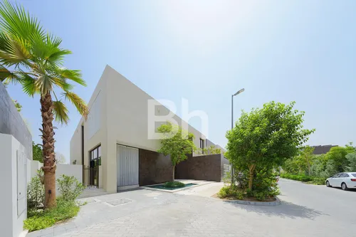 5 Bedrooms Villa in Lunaria
