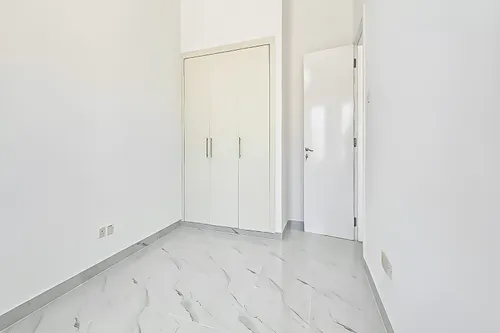 3 Bedrooms Villa in springs 8