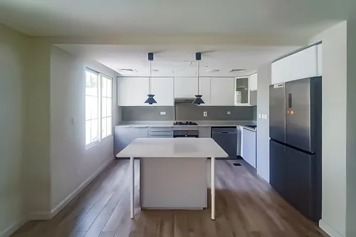 2 Bedrooms Villa in Springs 3