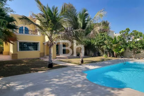 Lake View | Single Row | Vacant on Transfer