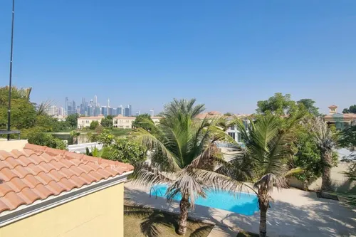 4 Bedrooms Villa in Legacy