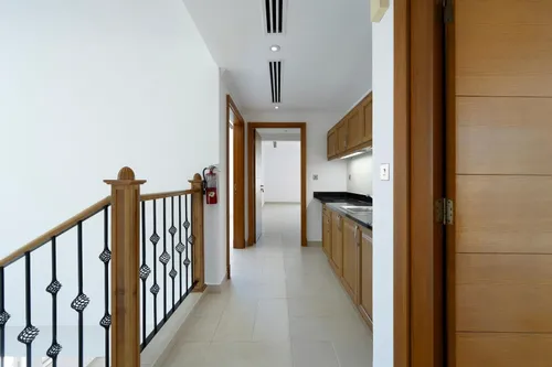 4 Bedrooms Villa in Legacy