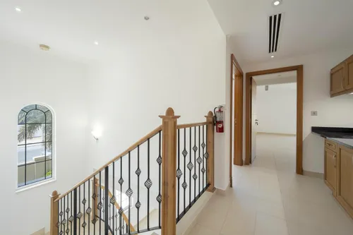 4 Bedrooms Villa in Legacy