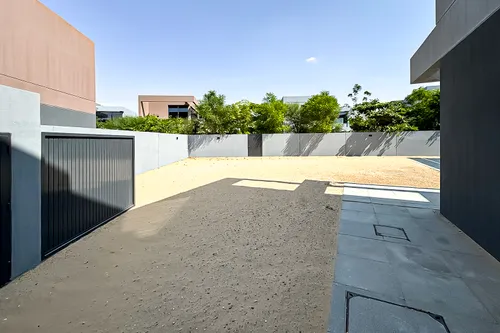 5 Bedrooms Villa in Sendian