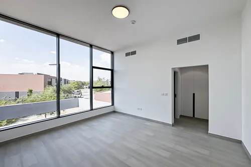 5 Bedrooms Villa in Sendian