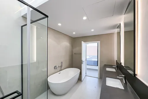 5 Bedrooms Villa in Sendian