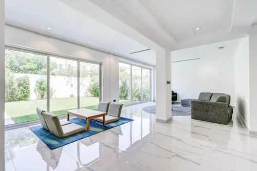 3 Bedrooms Villa in District 8