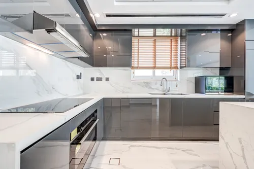 3 Bedrooms Villa in District 8