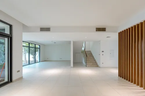 4 Bedrooms Villa in West Yas