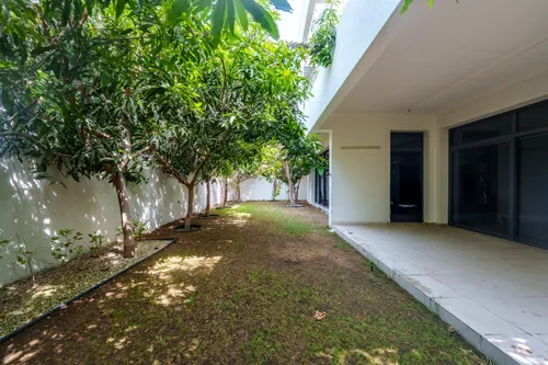 4 Bedrooms Villa in West Yas