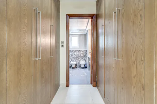 4 Bedrooms Villa in Legacy