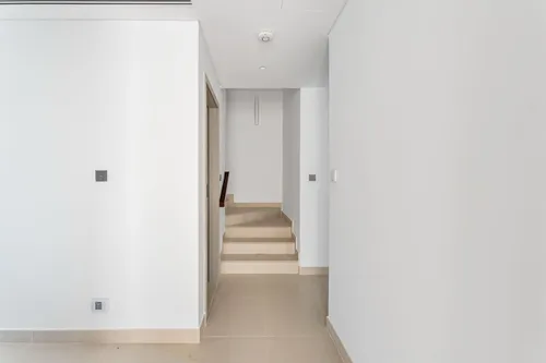 4 Bedrooms Villa in Aura