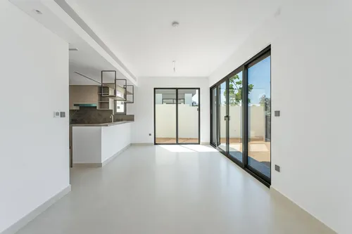 4 Bedrooms Villa in Aura