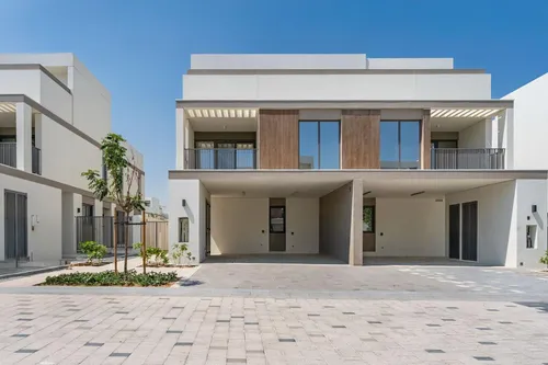 4 Bedrooms Villa in Aura