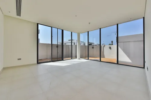5 Bedrooms Villa in West Yas