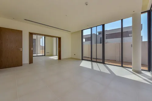 5 Bedrooms Villa in West Yas