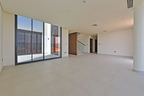 5 Bedrooms Villa in West Yas