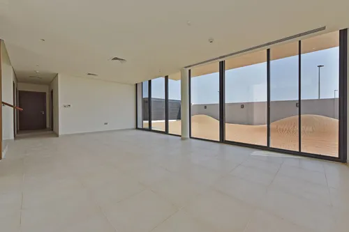 5 Bedrooms Villa in West Yas