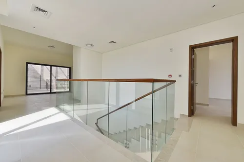 5 Bedrooms Villa in West Yas
