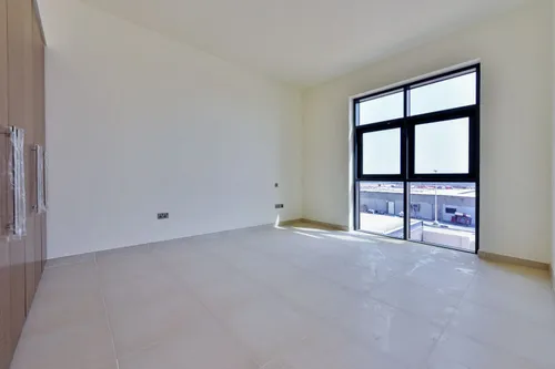 5 Bedrooms Villa in West Yas