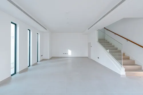 5 Bedrooms Villa in Noya Luma