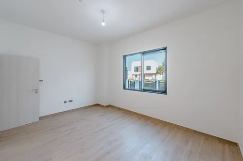 5 Bedrooms Villa in Noya Luma
