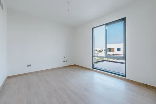 5 Bedrooms Villa in Noya Luma