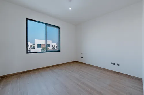 5 Bedrooms Villa in Noya Luma