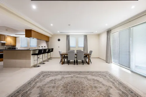 4 Bedrooms Villa in Legacy