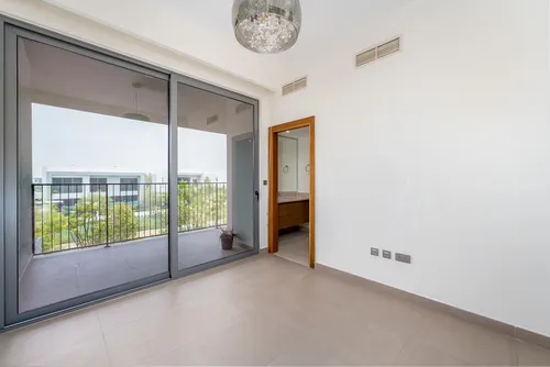 5 Bedrooms Villa in Sidra Villas I