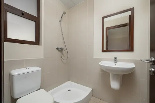 3 Bedrooms Villa in Mira 3