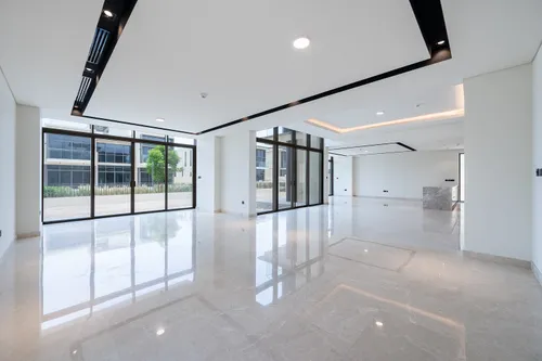 5 Bedrooms Villa in Golf Place 2