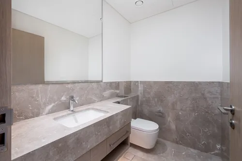 5 Bedrooms Villa in Golf Place 2