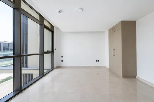 5 Bedrooms Villa in Golf Place 2