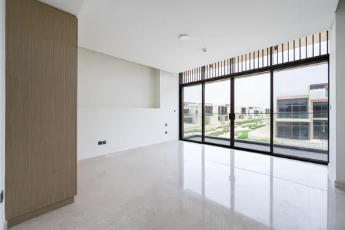 5 Bedrooms Villa in Golf Place 2