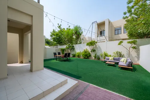3 Bedrooms Villa in Mira Oasis 3