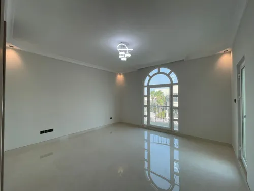 5 Bedrooms Villa in Al Barsha 1