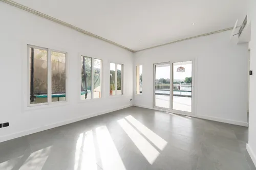 4 Bedrooms Villa in Springs 12