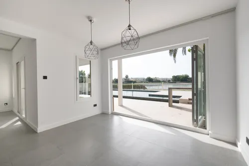 4 Bedrooms Villa in Springs 12
