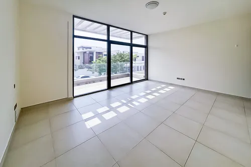 4 Bedrooms Villa in West Yas