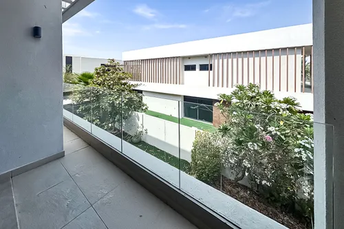 4 Bedrooms Villa in West Yas