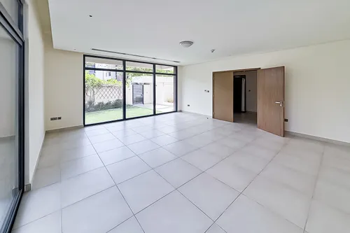4 Bedrooms Villa in West Yas