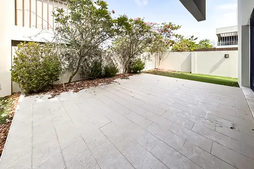 4 Bedrooms Villa in West Yas