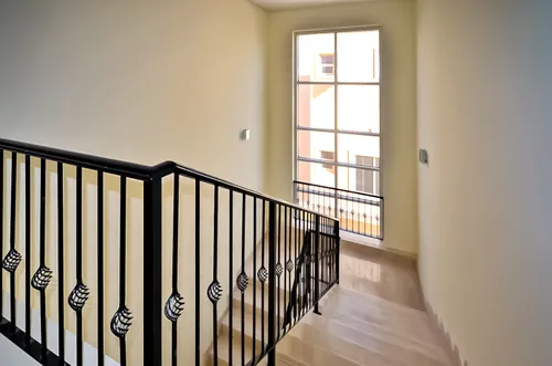 5 Bedrooms Villa in The Aldea