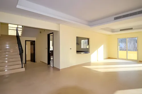 5 Bedrooms Villa in The Aldea