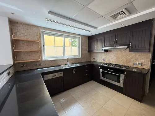3 Bedrooms Villa in Jumeirah Park Homes