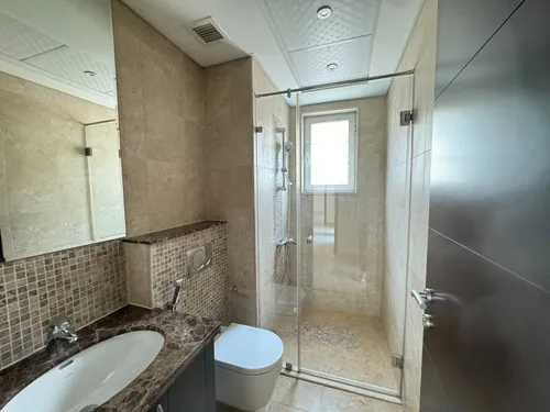 3 Bedrooms Villa in Legacy