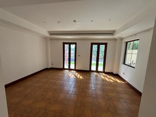 4 Bedrooms Villa in Lime Tree Valley